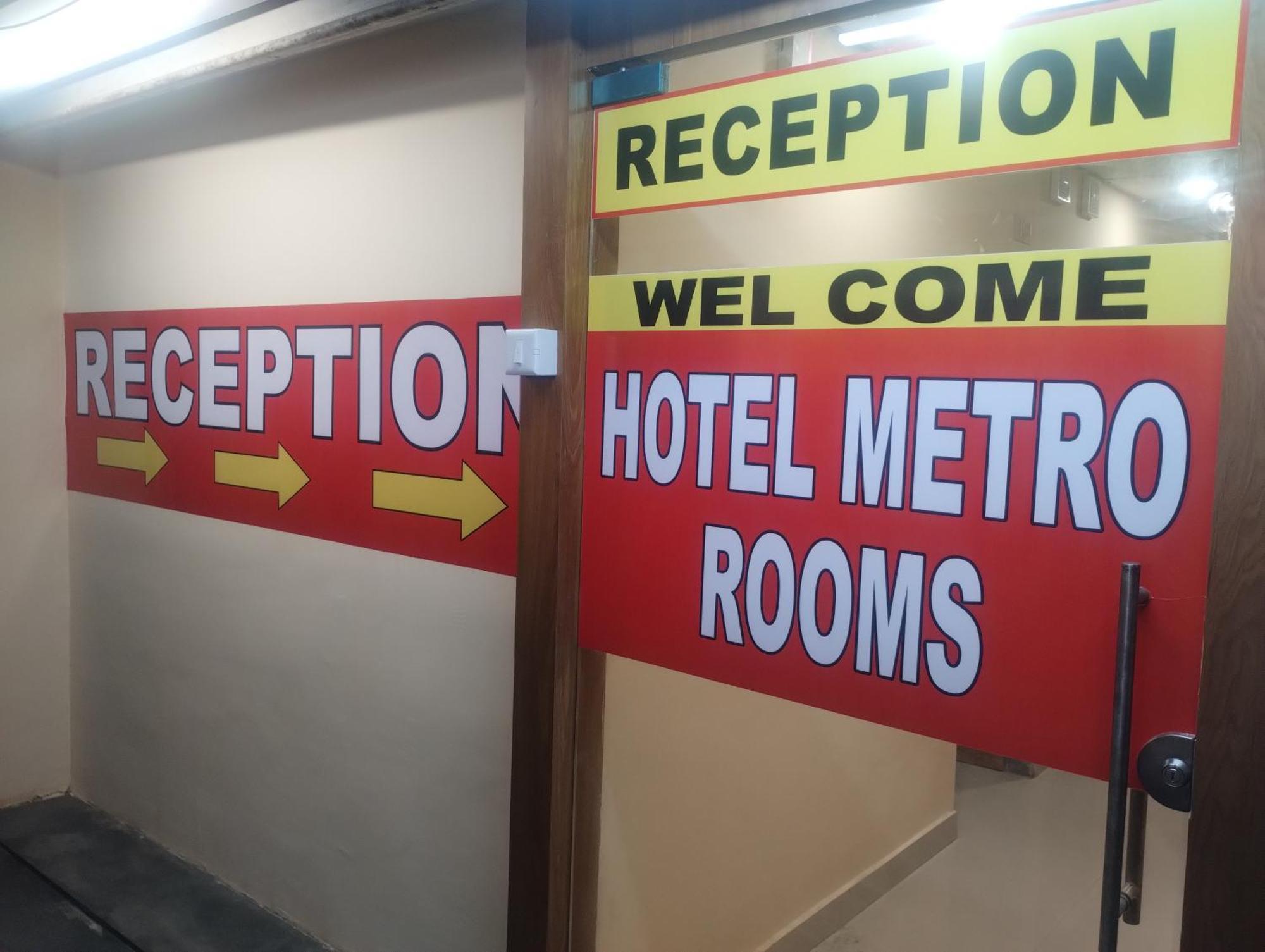 Hotel Metro Althan Surat Exterior foto